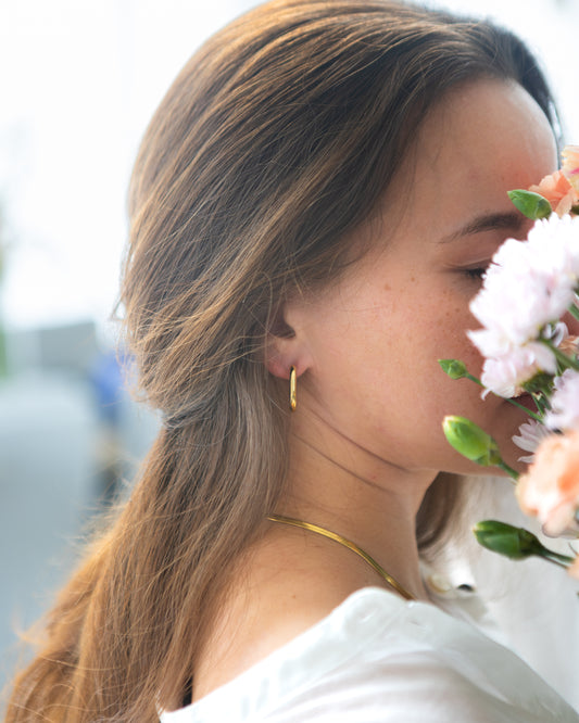 Nimes Oval Huggie - Gold