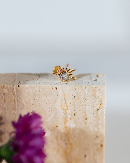 Flair Star rays CZ Stud - Gold