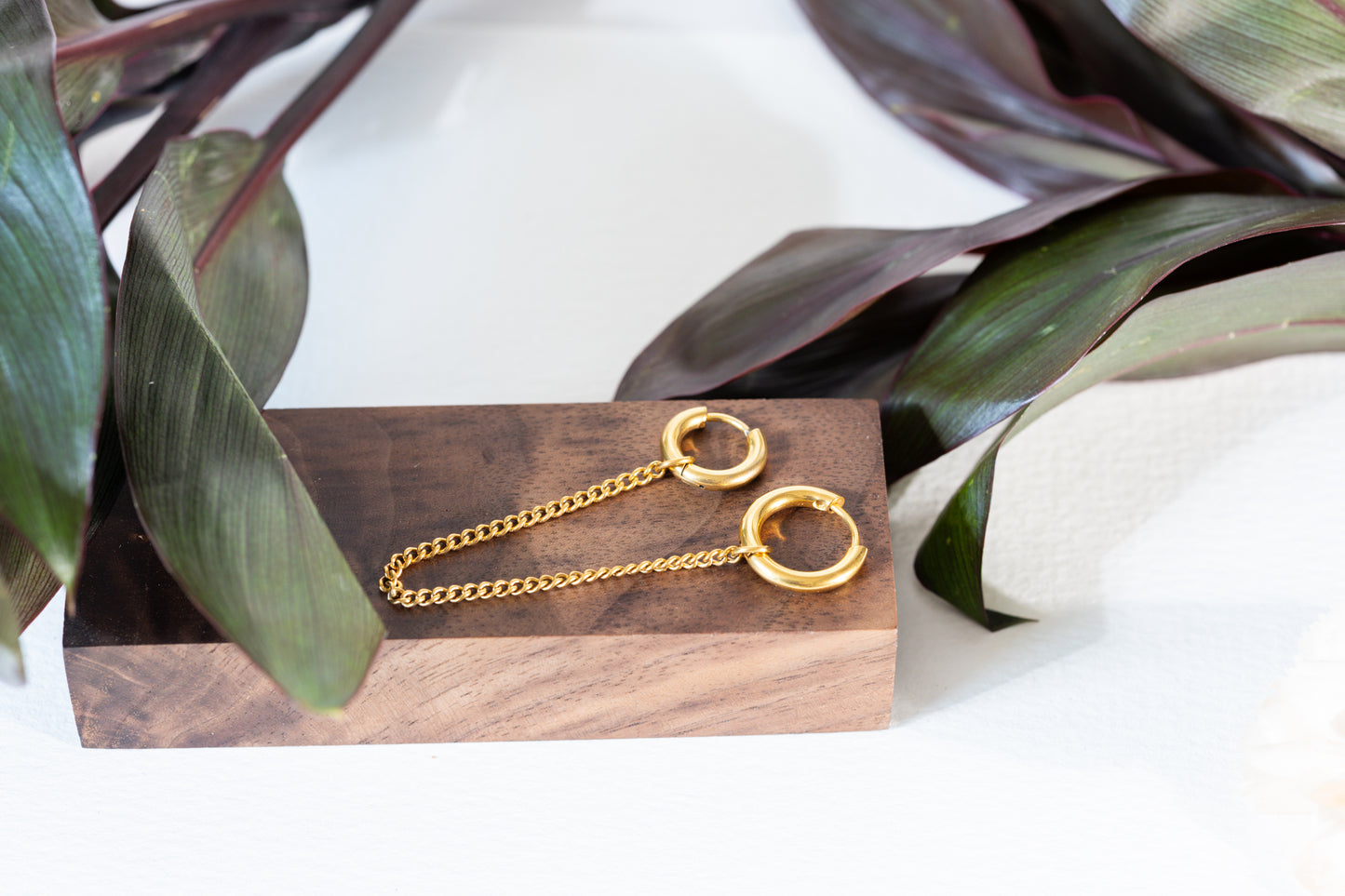 Rebel Double Huggies & Connecting Chain - Gold