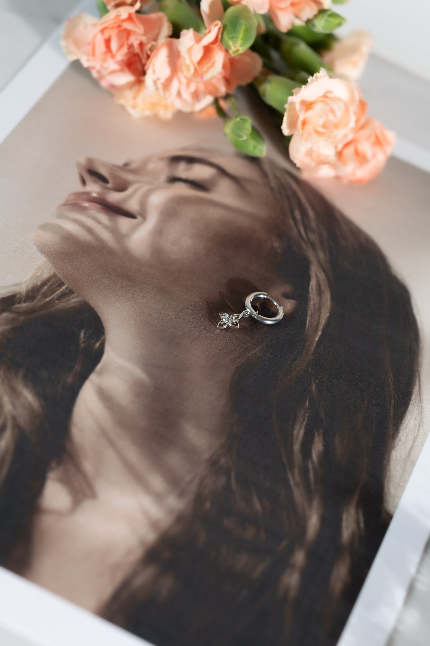 Vienna CZ Flower Huggie - Gold